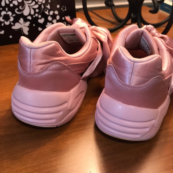 Puma by Rihanna! - Picture 2 of 9